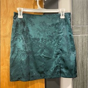 Women’s medium mini skirt